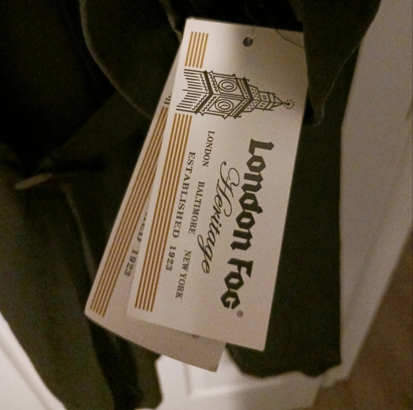 trench coat - Picture 3 of 5